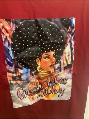 love J Graphic Crop Top - Burgundy with Black Accent